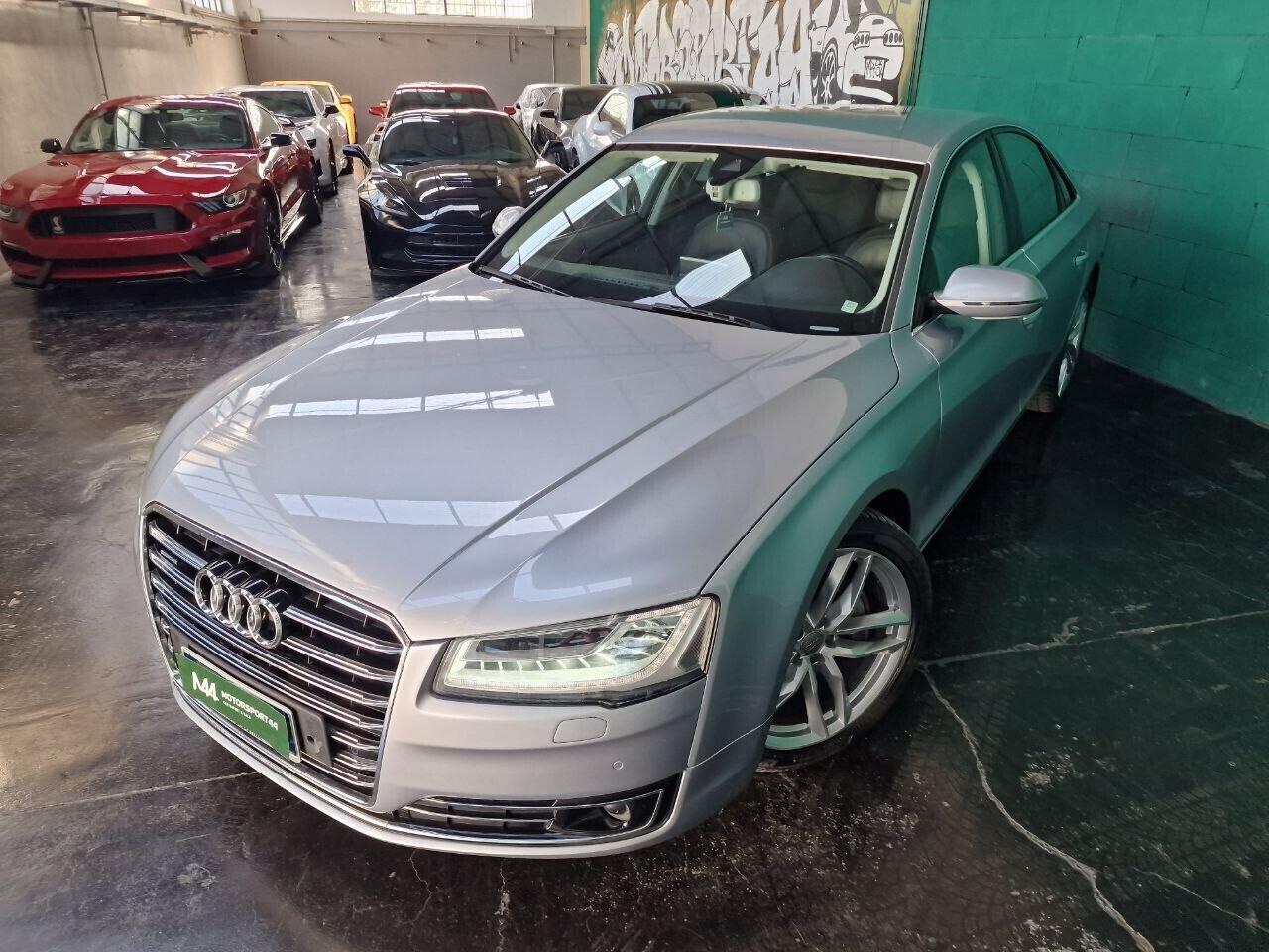 Audi A8 3.0 TDI 262 CV ultra quattro tiptronic