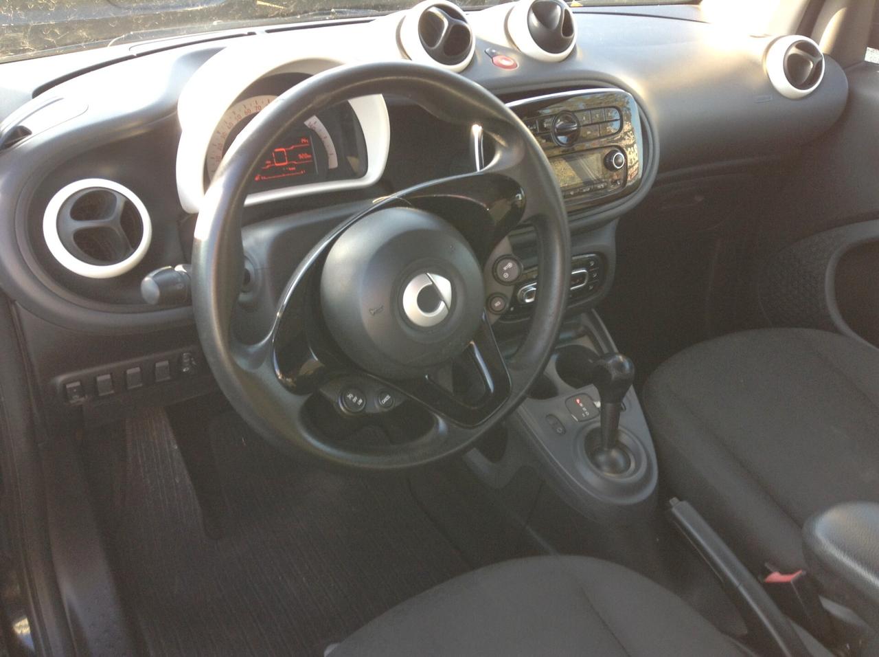 Smart ForTwo 1.0 twinamic Passion TETTO PANORAMA VOLANTE MULTIFUNZIONE CERCHI IN LEGA SENSORI PARK!! NEOPAT OK!!!