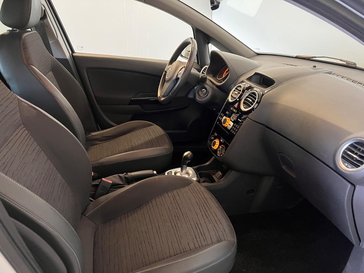 Opel Corsa 1.0 12V 5 porte Edition aut.