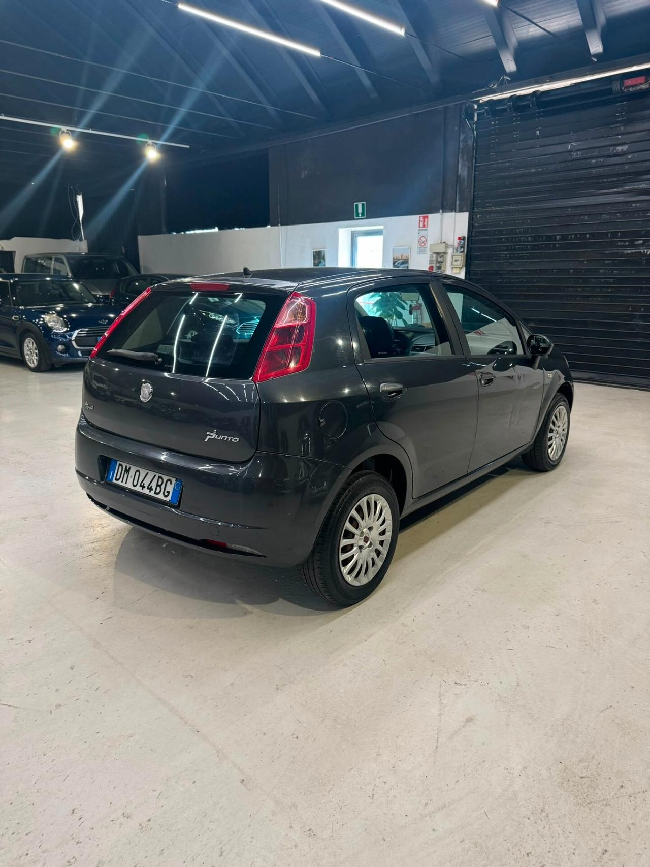 Fiat Punto GRANDE 1.4 5P DYNAMIC NATURAL POWER