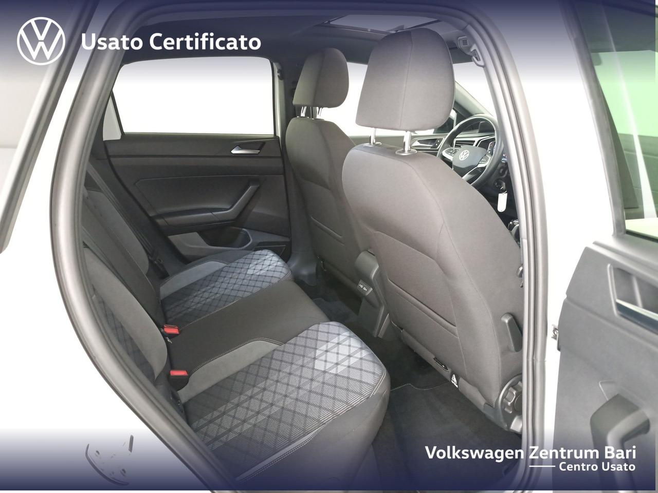 Volkswagen Taigo 1.0 tsi r-line 115cv dsg