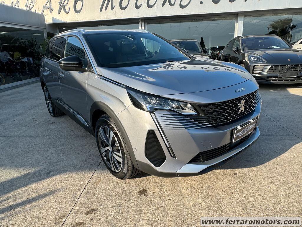 Peugeot 5008 7 posti 1.5 allure 130cv km0 iva esposta