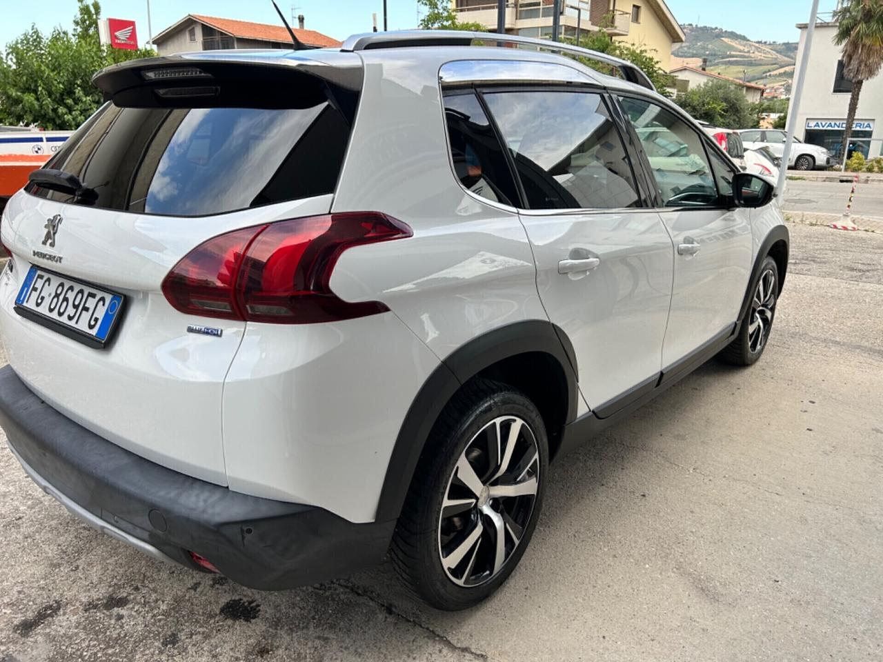 Peugeot 2008 1.6 HDI 120 CV ALLURE NAVI -2016