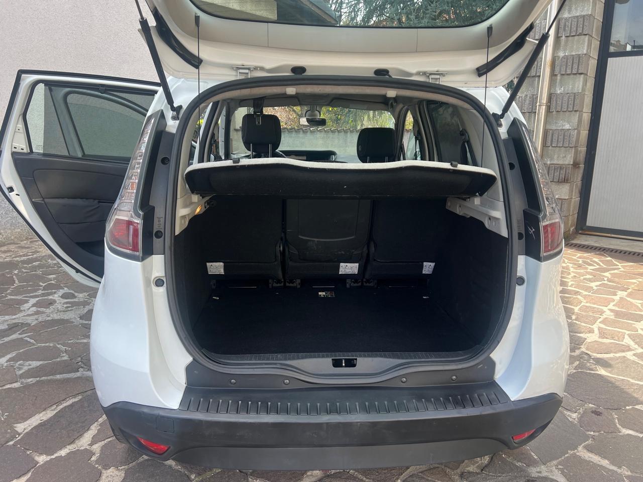 Renault Scenic Scénic X-Mod 1.9 dCi 130CV Dynamique