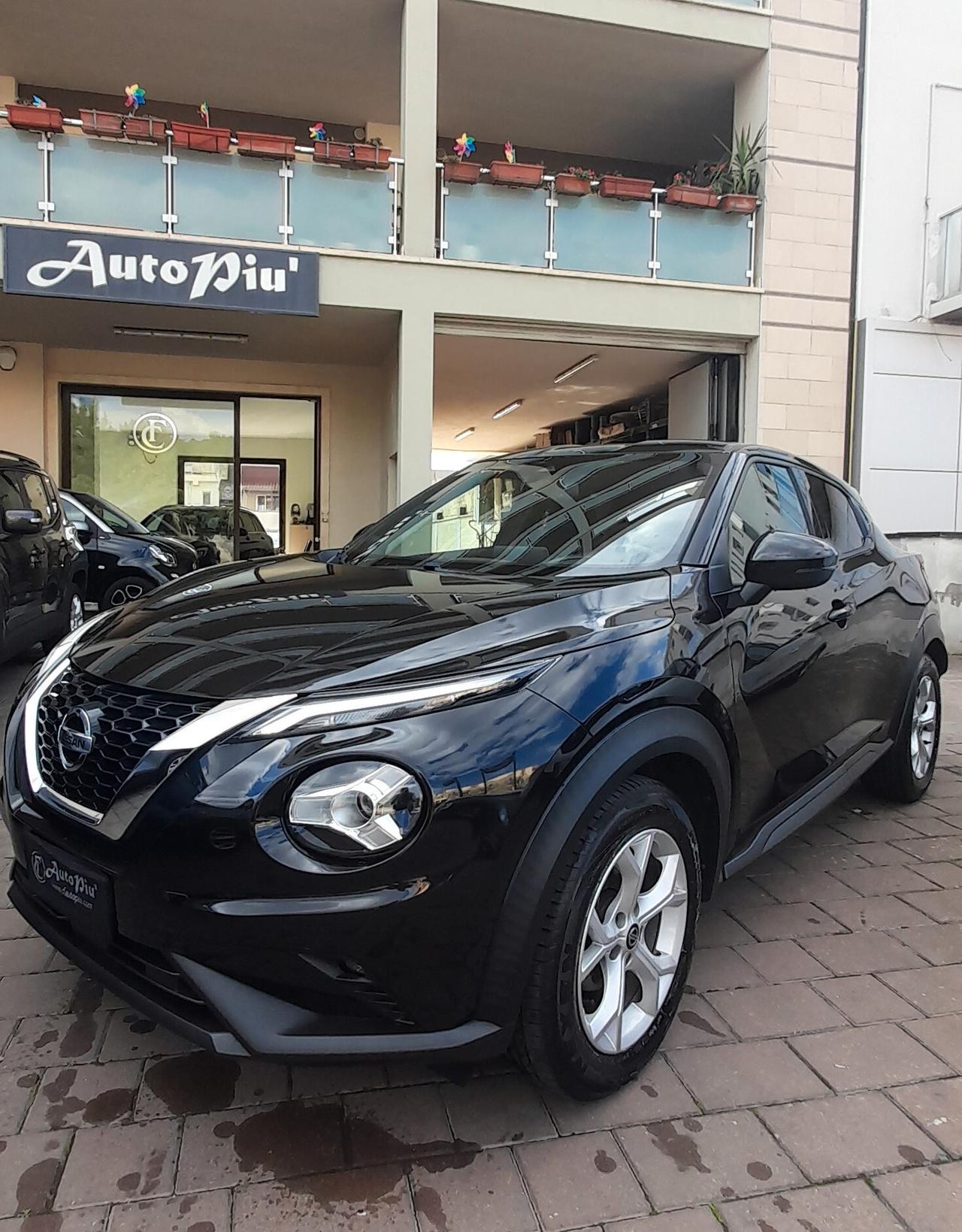 Nissan Juke 1.0 DIG-T 114 CV N-Connecta