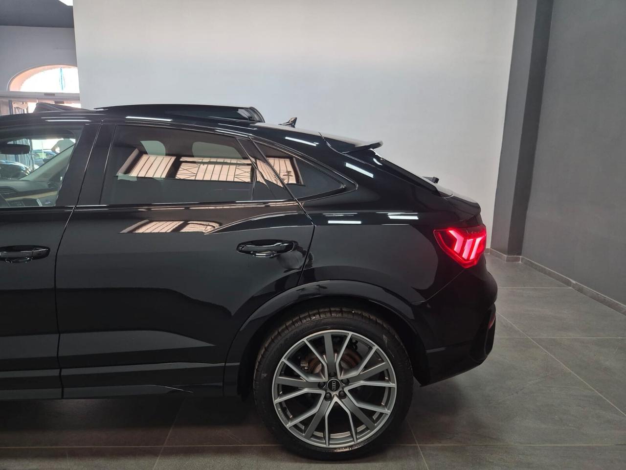 Audi Q3 40 TDI quattro S tronic line EDITION ONE