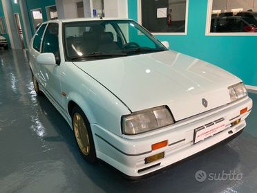 Renault 19 1.8 16 V Squalo