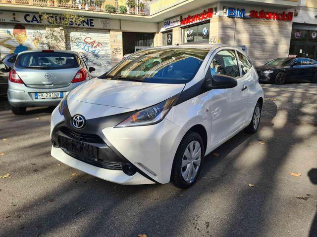 TOYOTA Aygo 1.0 VVT-i 69 CV 3 porte x-cool TSS