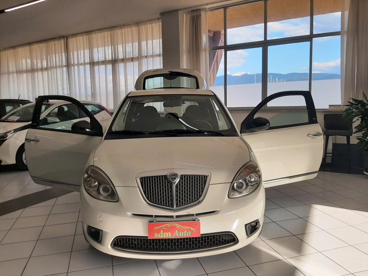 Lancia Ypsilon 1.2 69 CV Diva