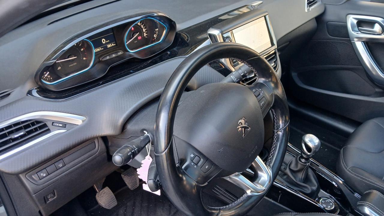 Peugeot 2008 BlueHDi 120 S&S Black Matt