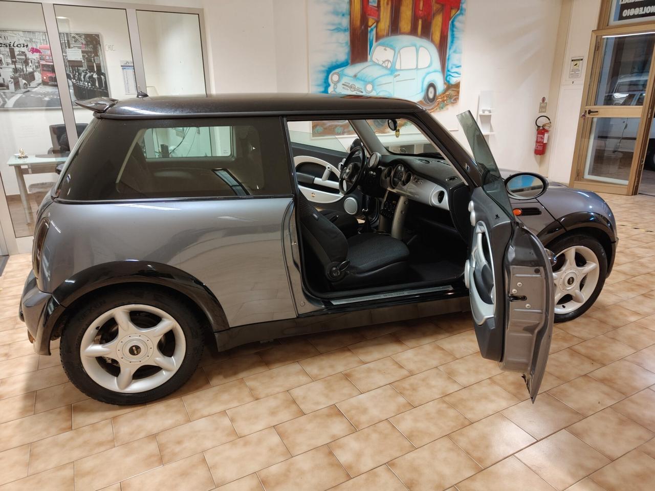 Mini 1.6 16V Cooper