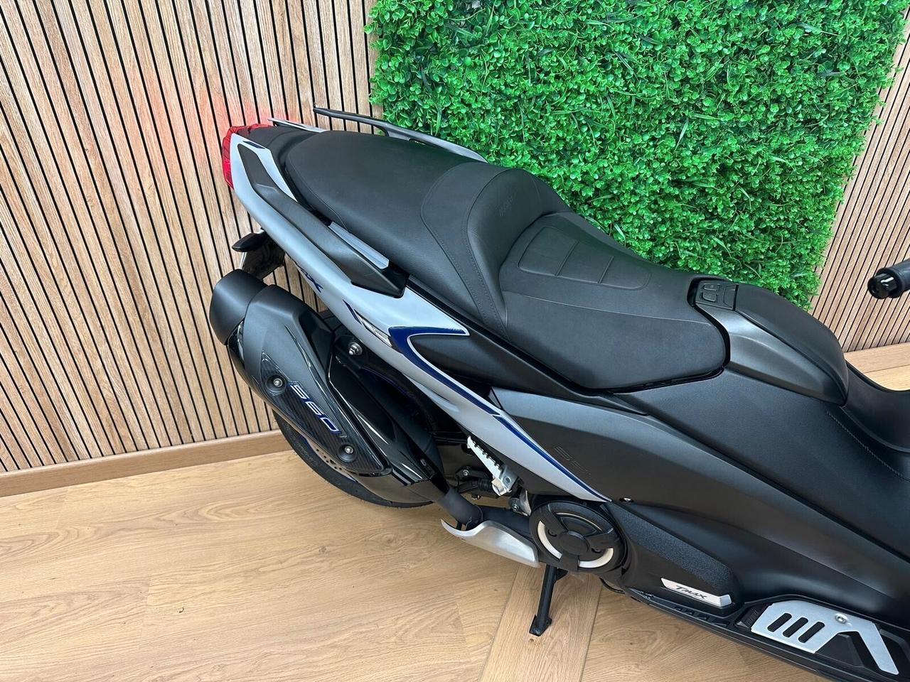 YAMAHA TMAX T-MAX T MAX 560 ICON BLUE / DA 149€ AL MESE