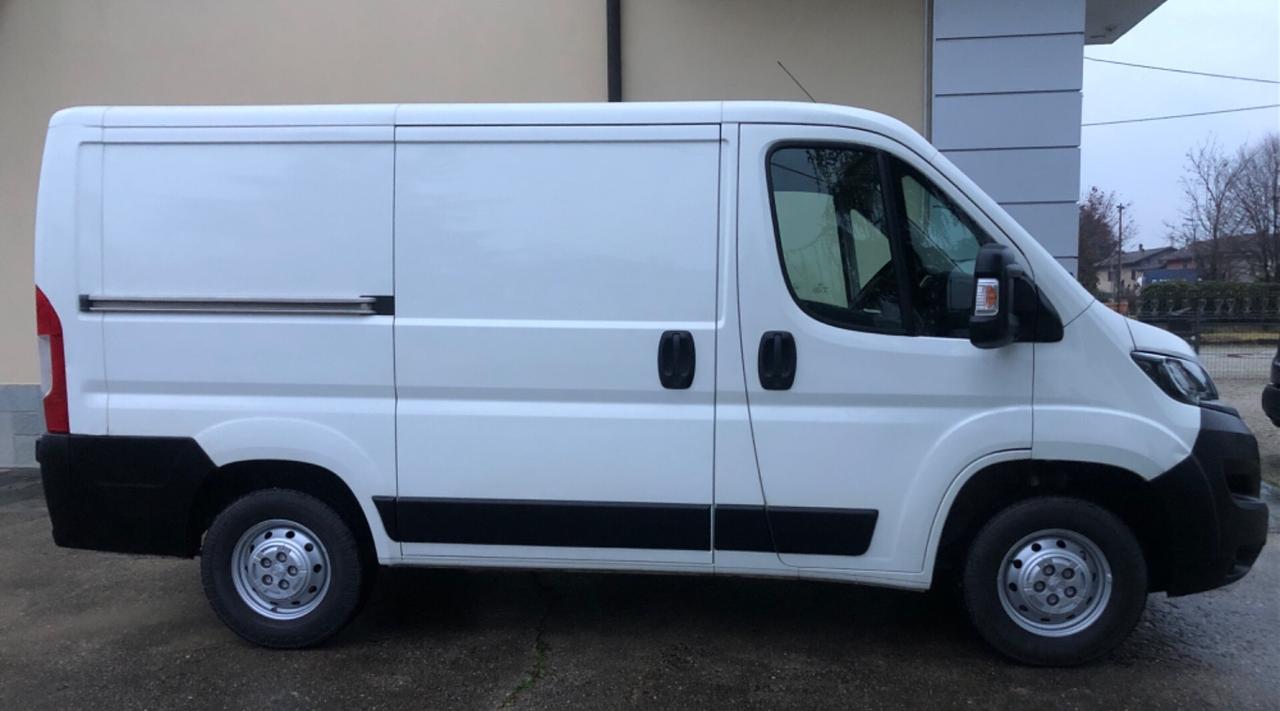 Peugeot Boxer 330 2.0 BlueHDi 130CV L1 H1 Furgone