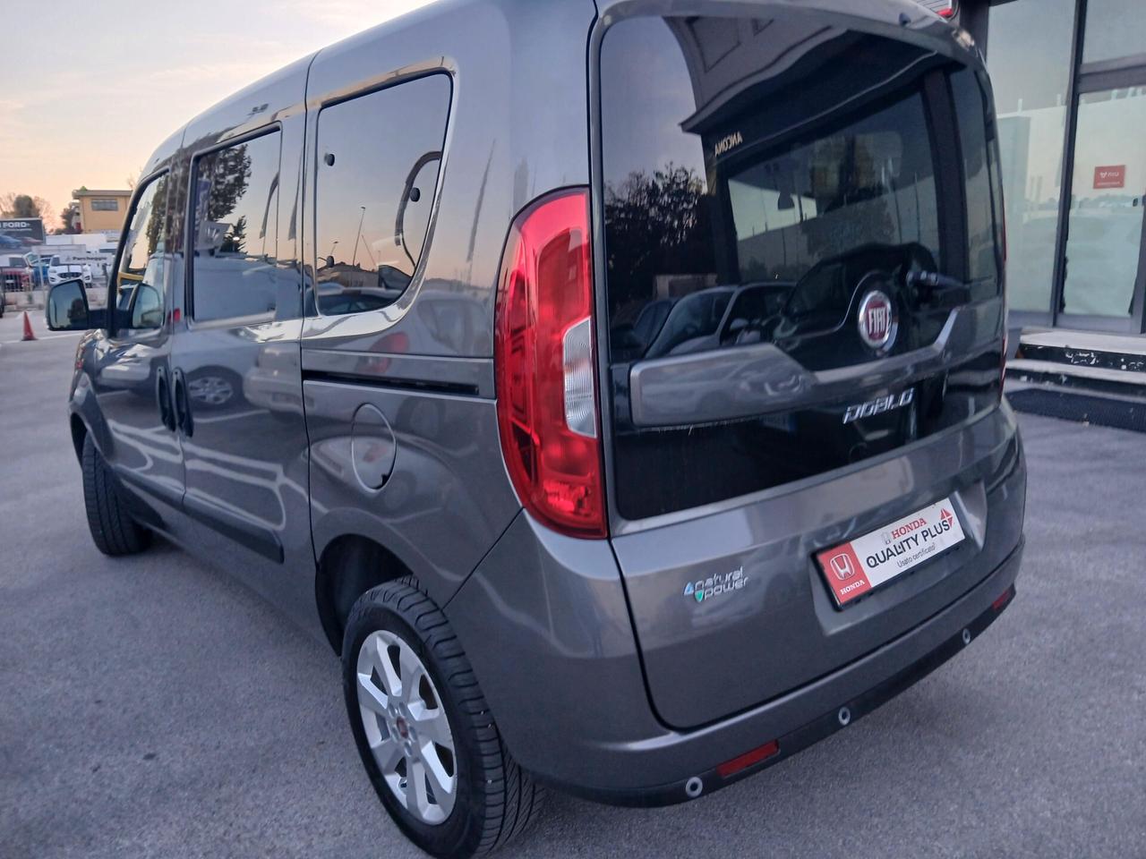 Fiat Doblo Doblò 1.4 T-Jet 16V Natural Power Lounge