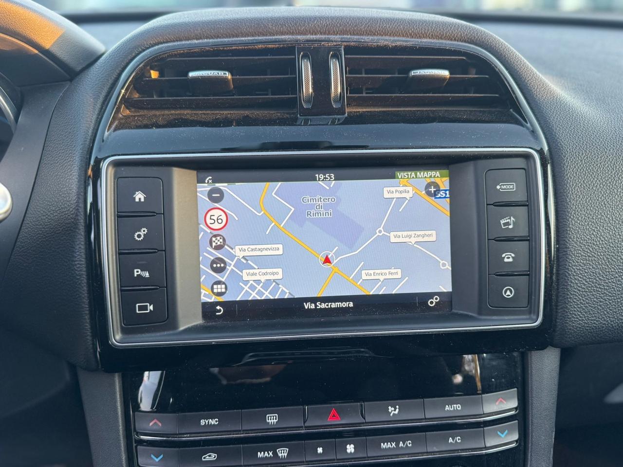 Jaguar F-Pace 2.0 D 180 CV AWD aut. R-Sport