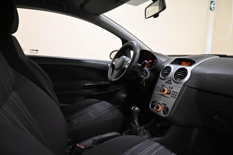 Opel Corsa Corsa 1.2 3 porte Club