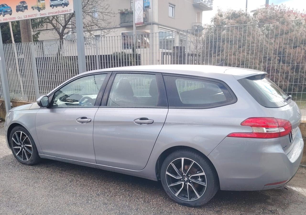 Peugeot 308 BlueHDi 120 S&S SW Allure