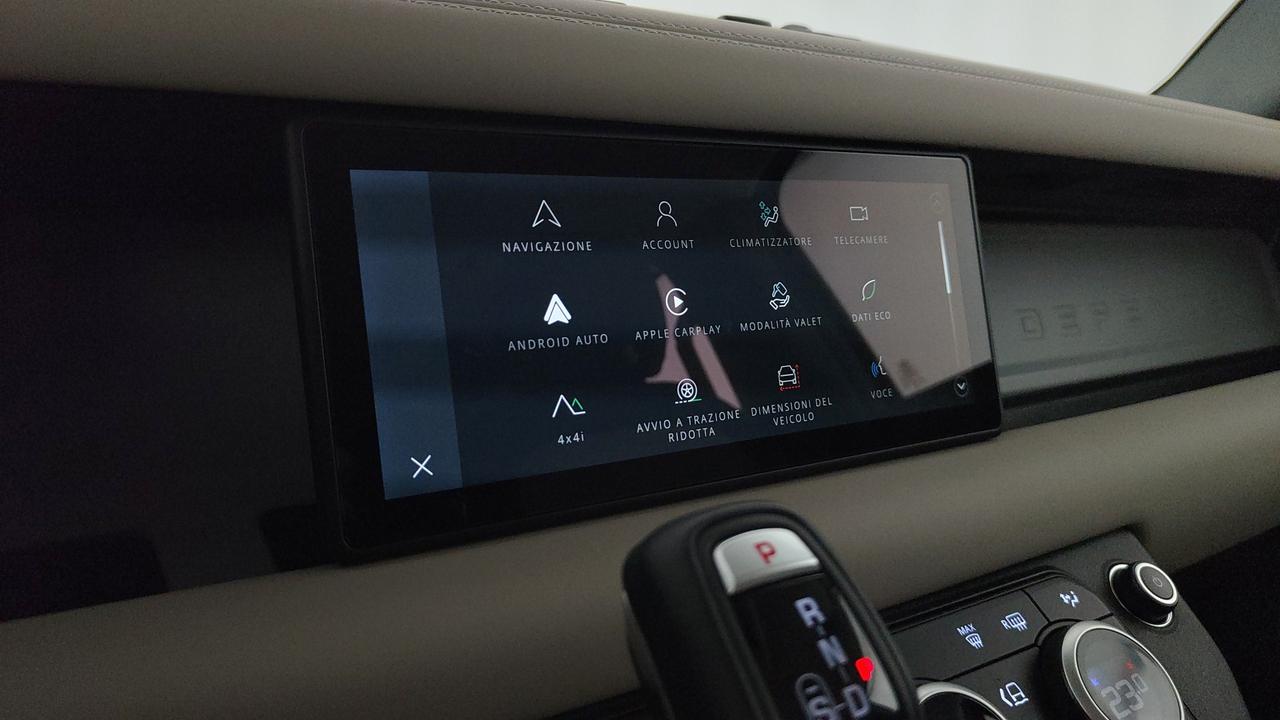 LAND ROVER Defender 110 3.0d i6 mhev X-Dynamic SE awd 200cv auto - autocarro