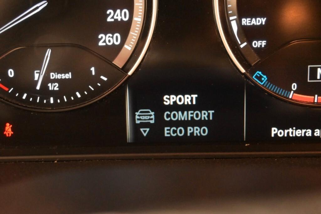 BMW 216D ACTIVE TOURER 116CV 6M. BUSINESS ADVANTAGE ( FARI LED - PELLE - CRUISE - NAVI - PARK ASSISTANT - TELECAMERA POST. )