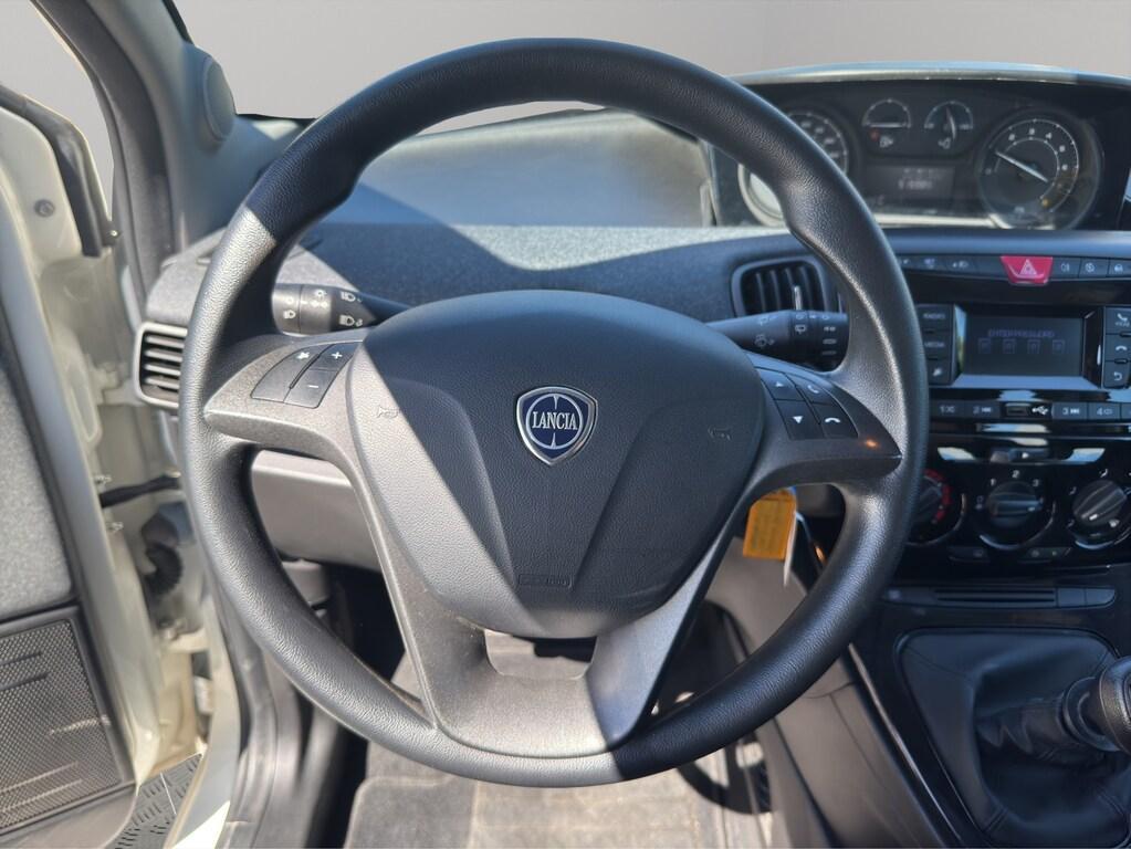Lancia Ypsilon 5 Porte 1.0 FireFly Hybrid Silver