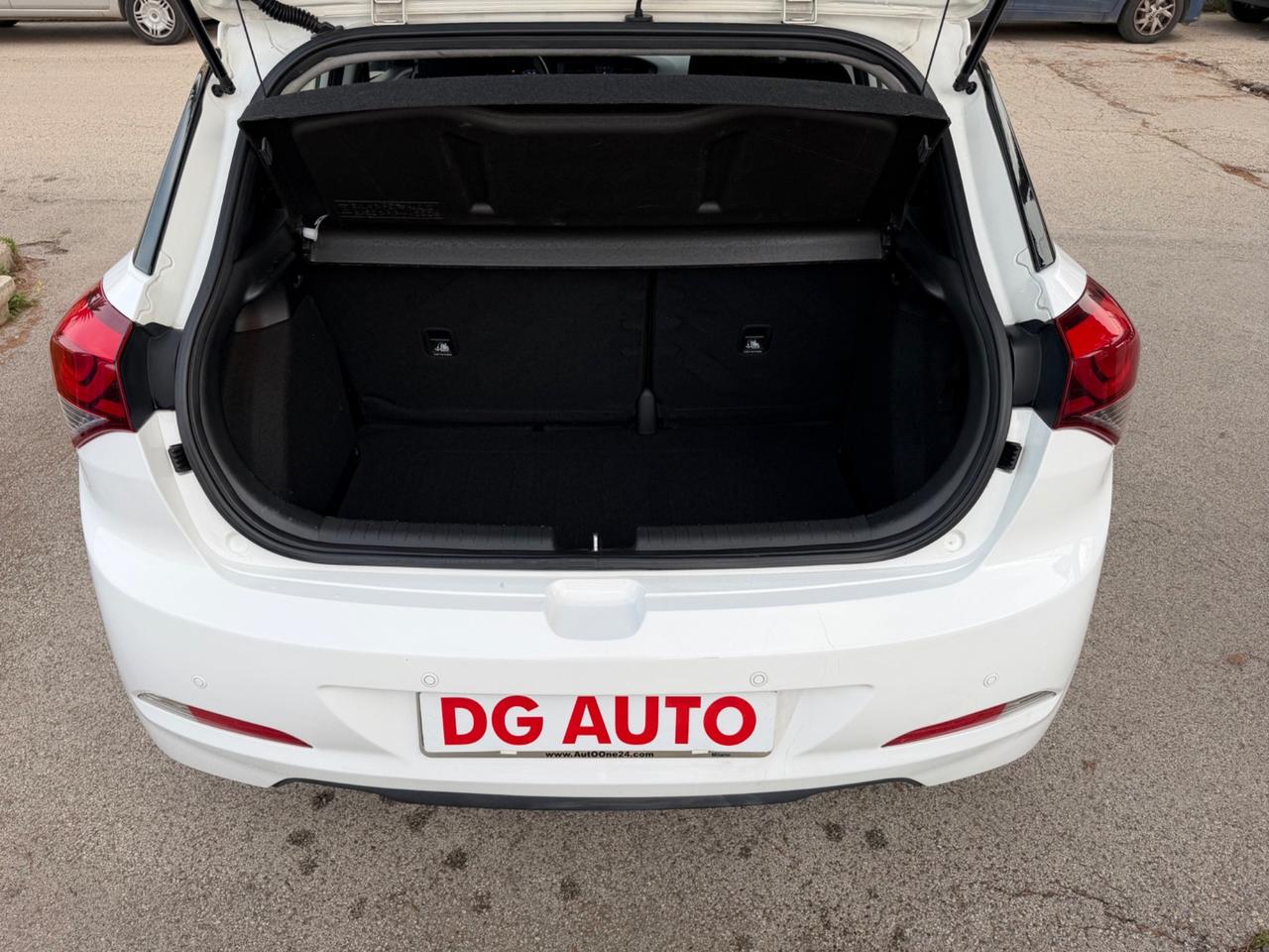 Hyundai i20 1.1 CRDi 75 cv 2015 114.000 km