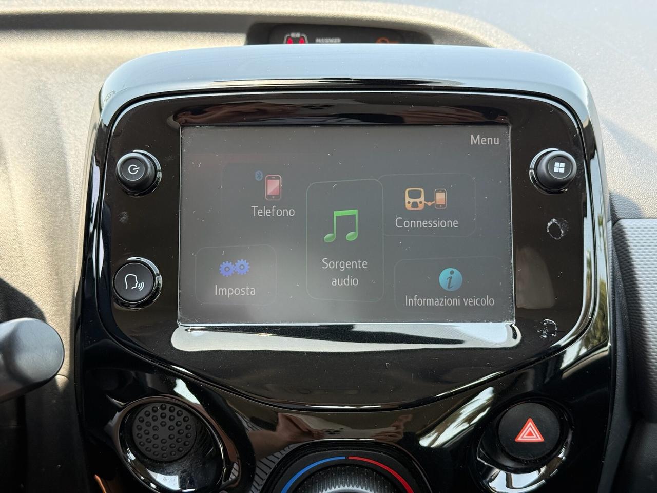 PEUGEOT 108 2018 1.0 VTi 72cv 5 porte Allure