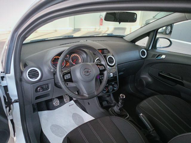OPEL Corsa 1.7 CDTI 130CV 3 porte b-color
