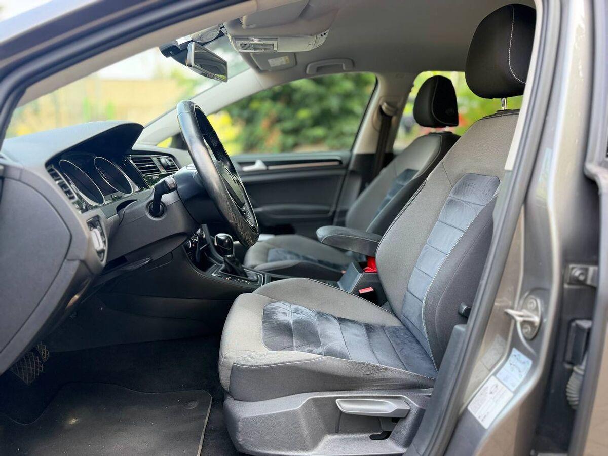 Volkswagen Golf 1.6 tdi Highline 5p dsg