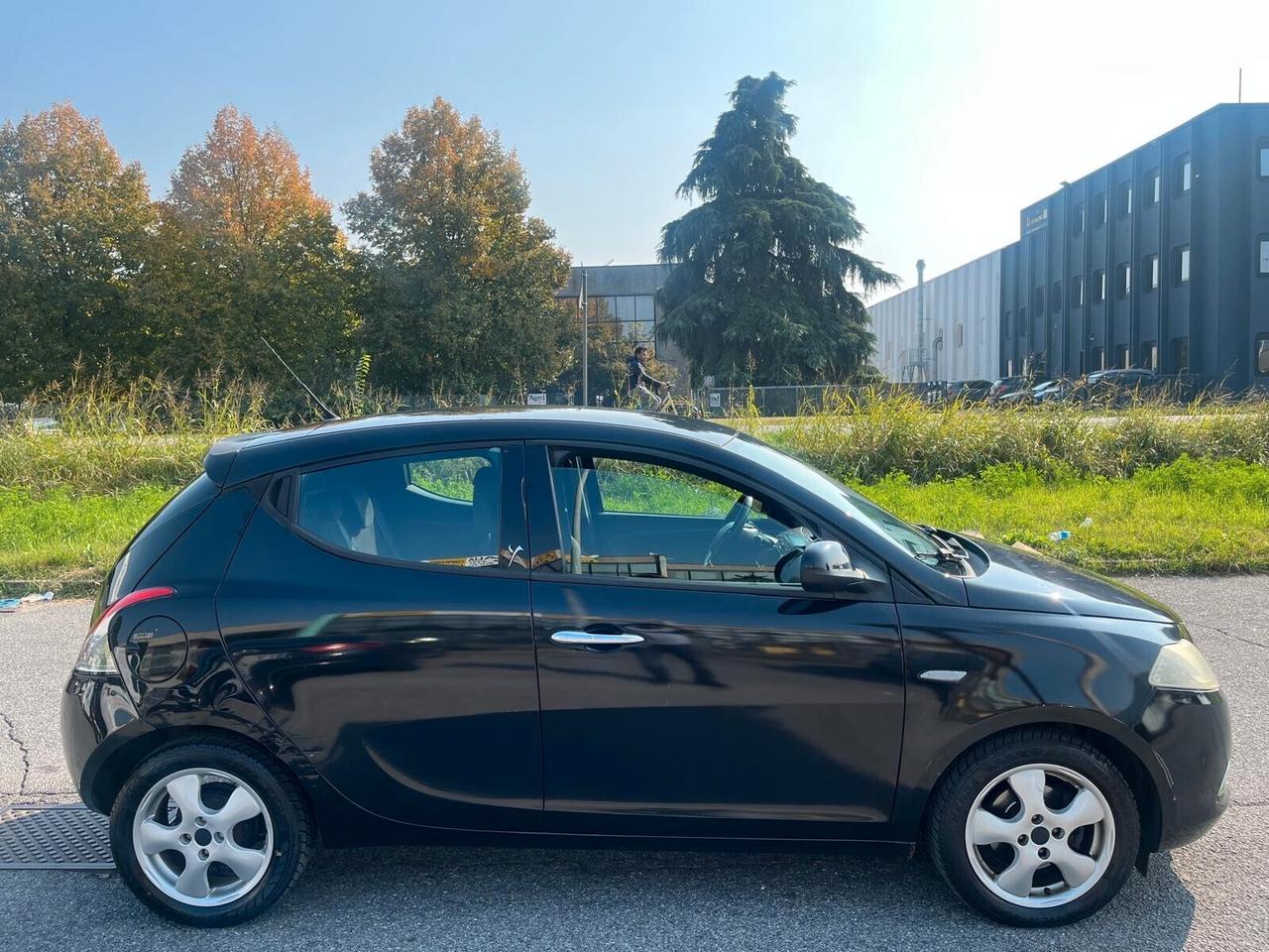 Lancia Ypsilon 1.3 MJT 16V 95 CV 5 porte S&S