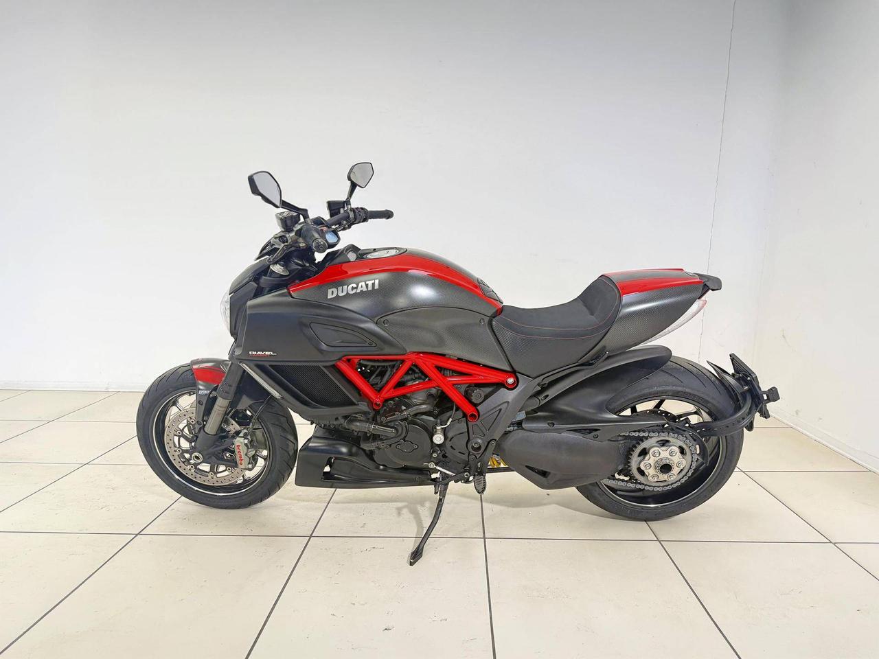 DUCATI Diavel 1199 Dark