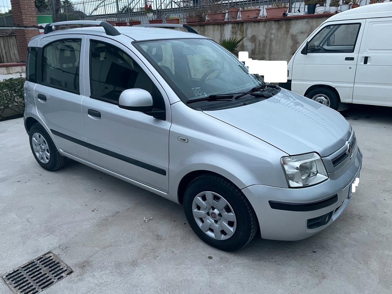 Fiat Panda 1.2 Emotion DISTRIBUZ + TAGLIANDO NEOPATENTATI