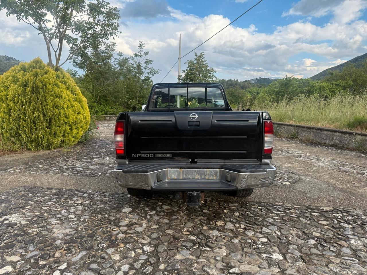 Nissan Navara 2.5 dCi 133CV 2 porte King Cab XE