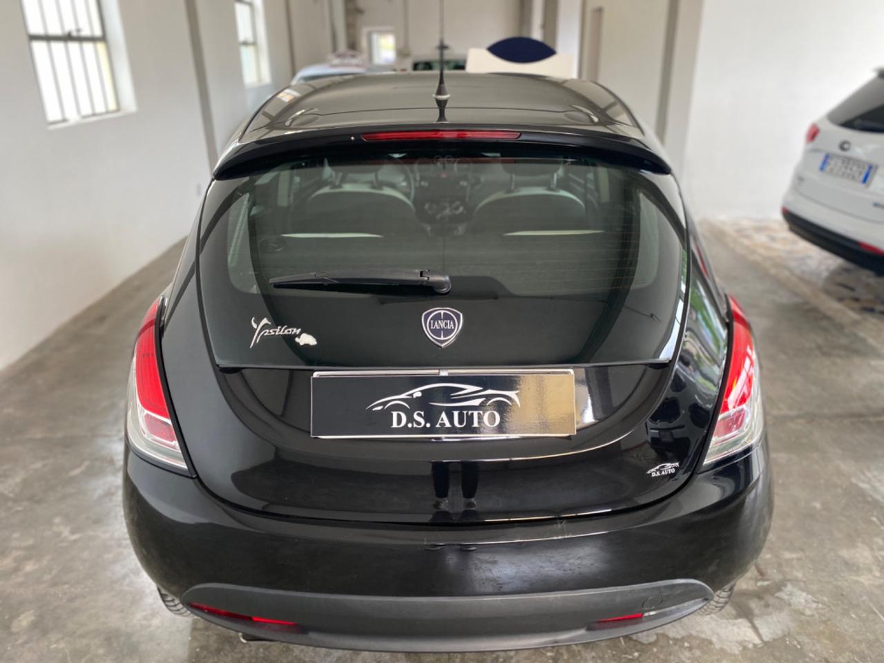 Lancia Ypsilon 2015 unico proprietario