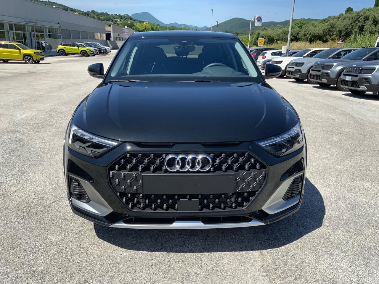 Audi A1 allstreet 30 TFSI S tronic Identity Contrast