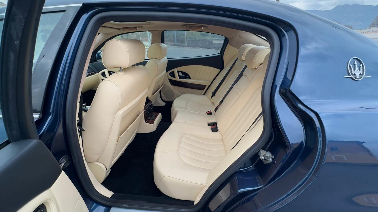 Maserati Quattroporte 4.2 V8