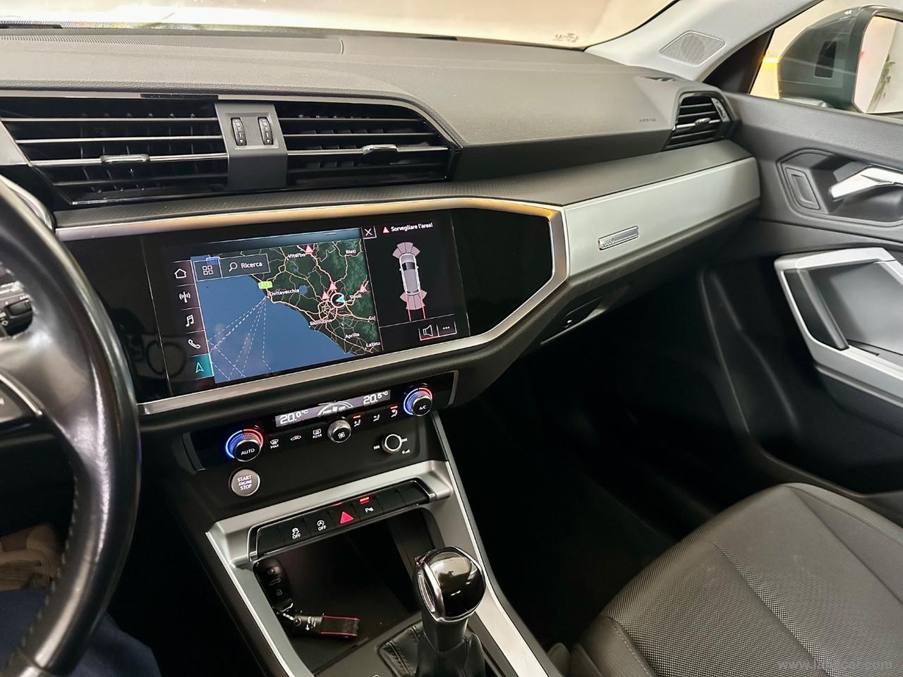 AUDI Q3 35 TDI S tronic Business Advanced