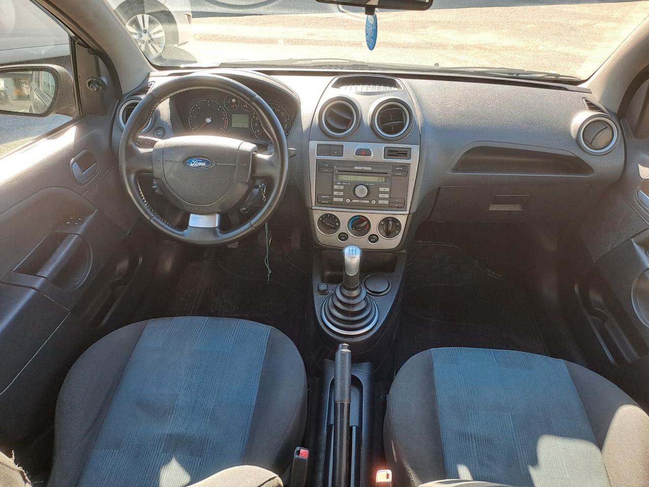 Ford Fiesta 1.4 TDCi 5p. Ghia