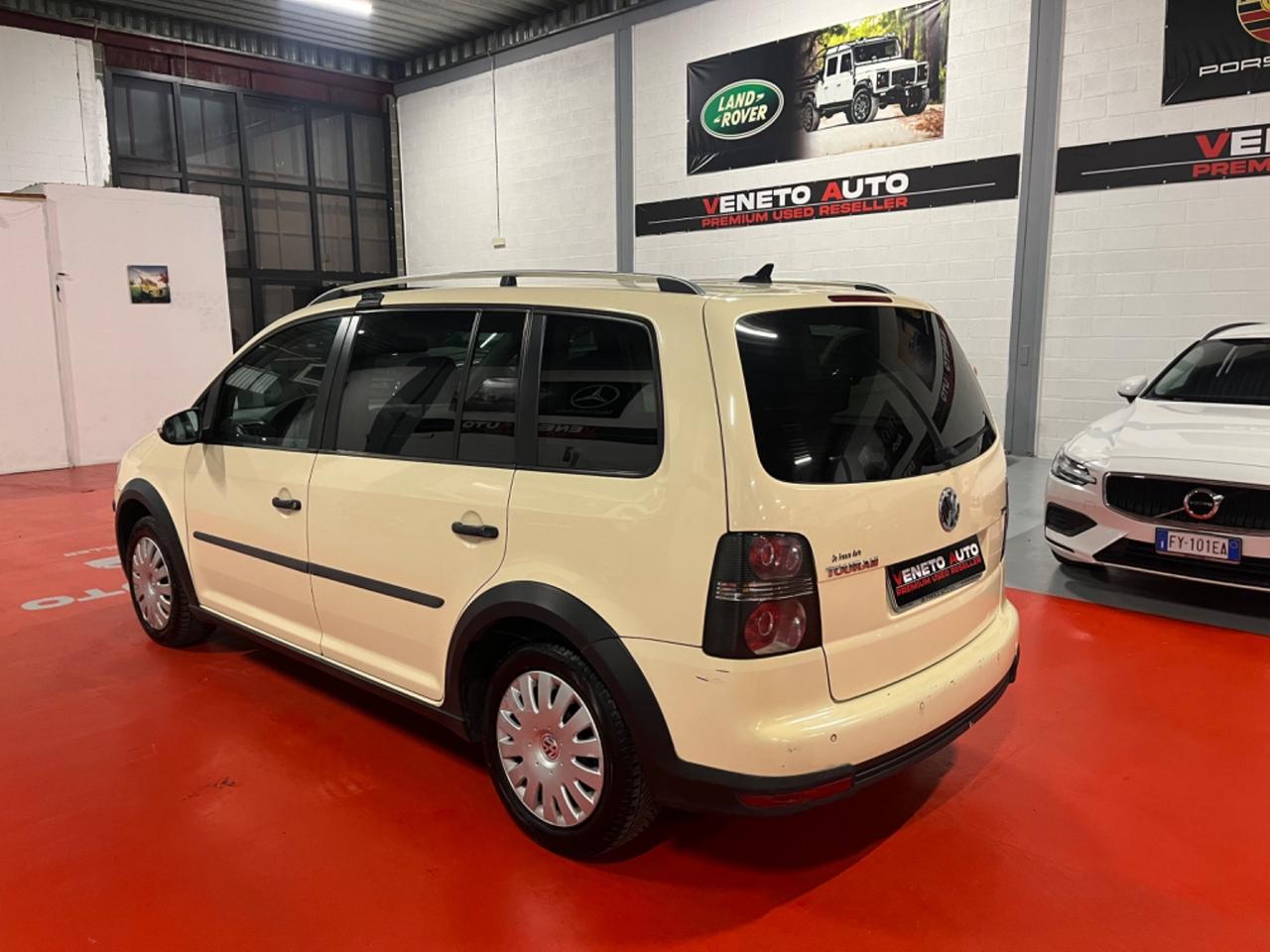 Volkswagen Touran 2.0 TDI DPF DSG Trendline