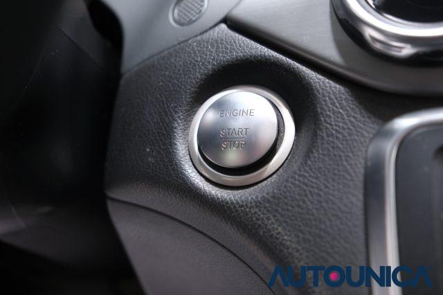 MERCEDES-BENZ GLA 220 D AUTOMATIC 4MATIC PREMIUM AMG TETTO PANORAMA