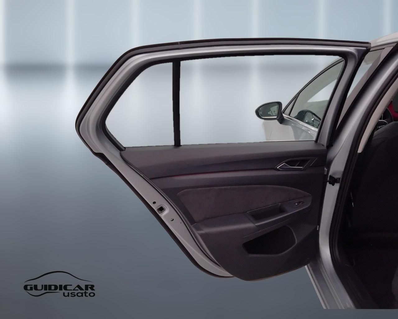 VOLKSWAGEN Golf VIII 2024 - Golf 2.0 tdi Style 150cv dsg