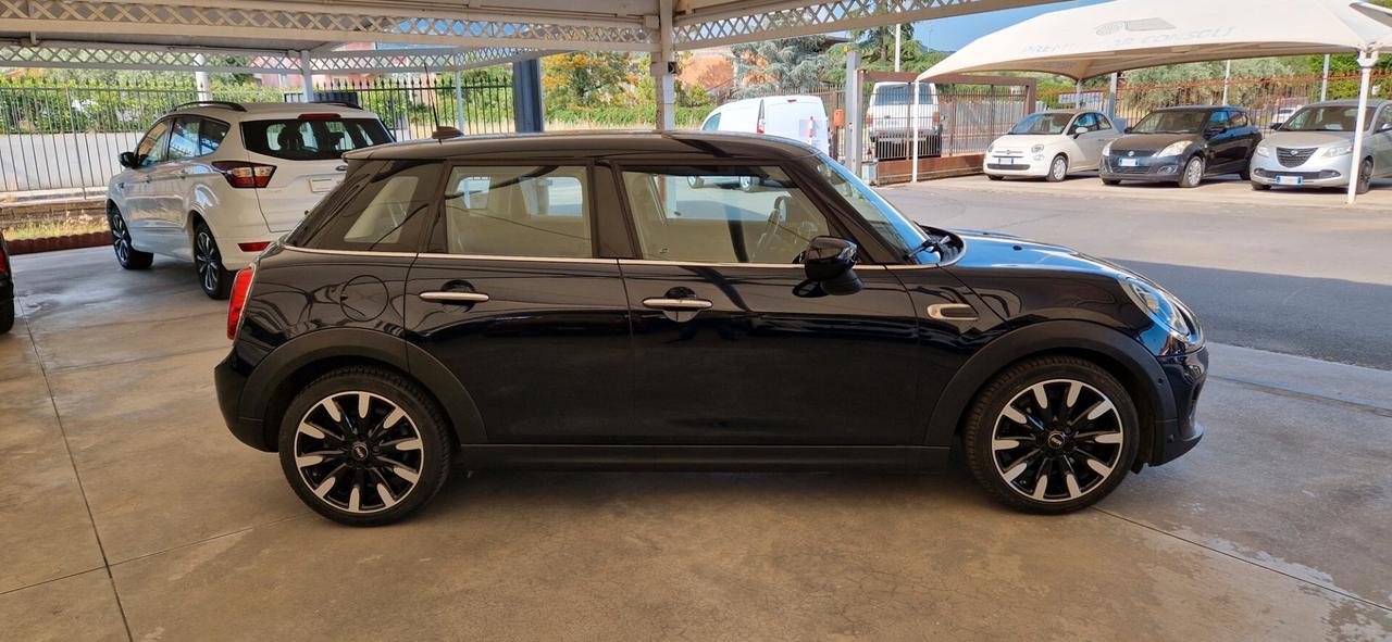 Mini 1.5 Cooper 5 porte ** Navi - Full Led **