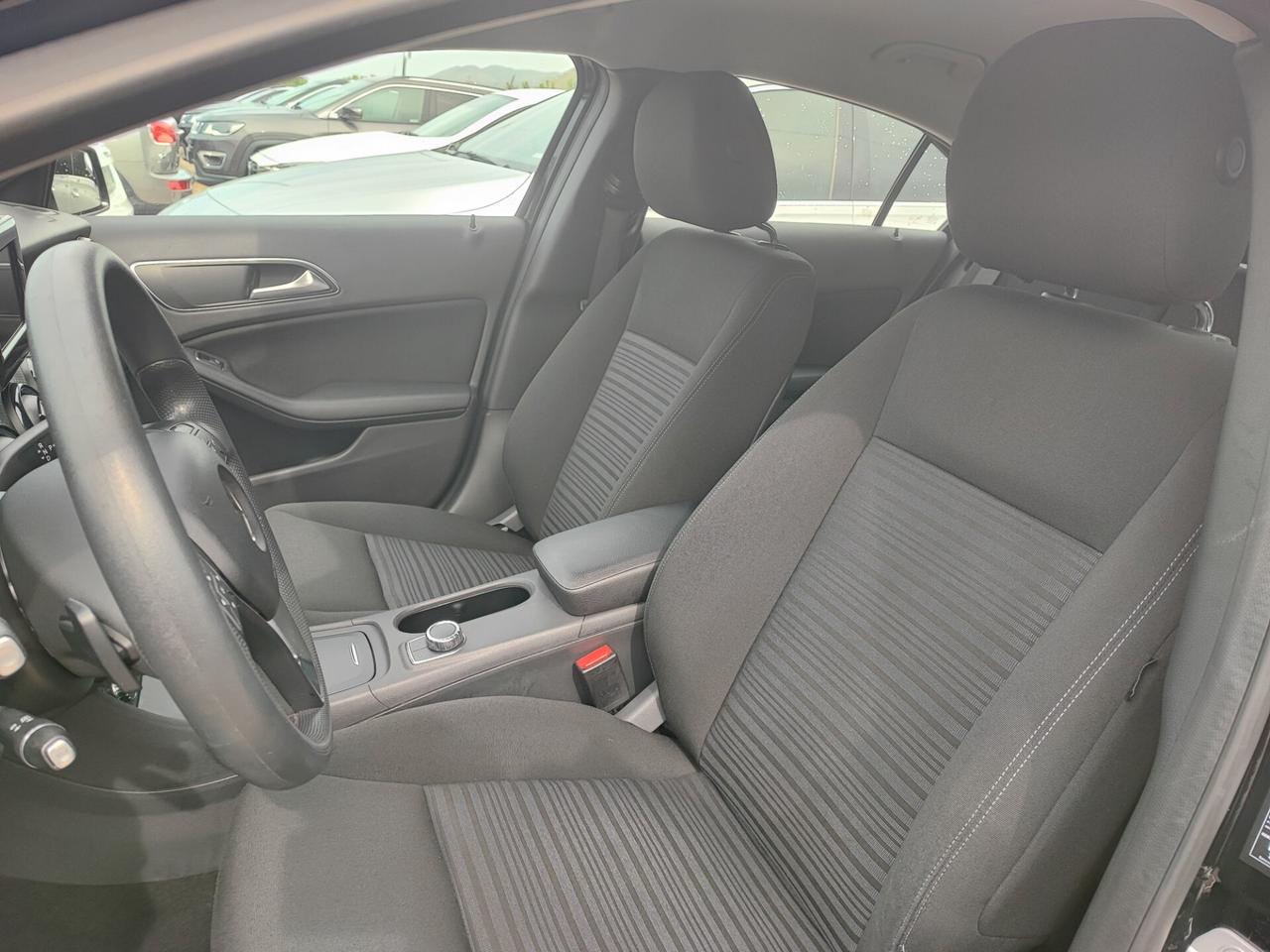 Mercedes-benz A 180 BlueEFFICIENCY Executive