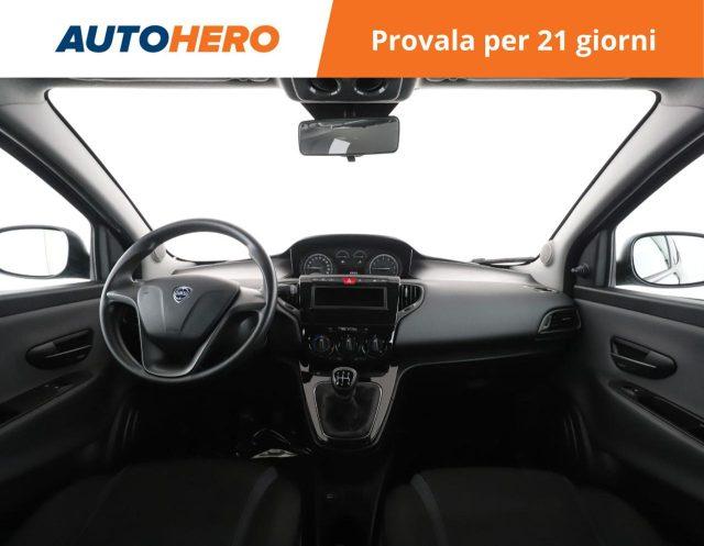 LANCIA Ypsilon 1.2 69 CV 5 porte Silver