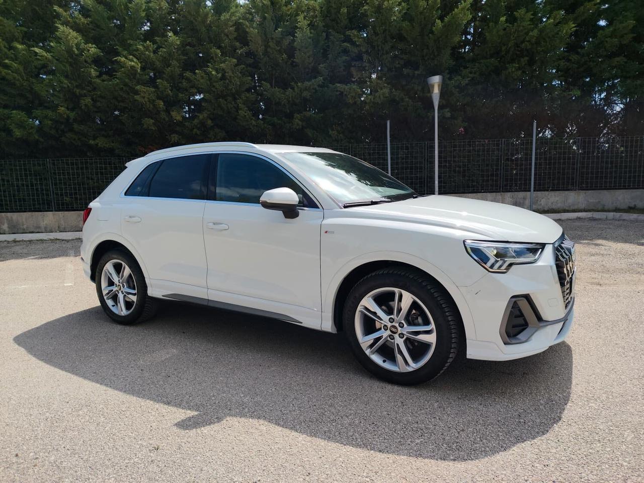 Audi Q3 35 TDI S tronic S line edition