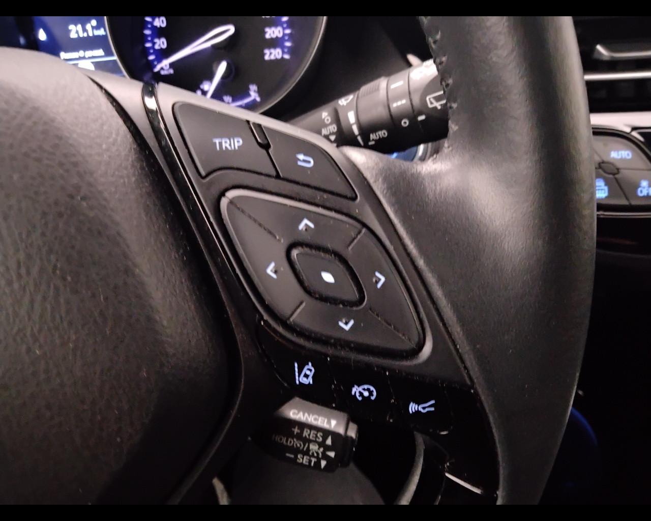 TOYOTA C-HR I 2020 - C-HR 2.0h Trend e-cvt