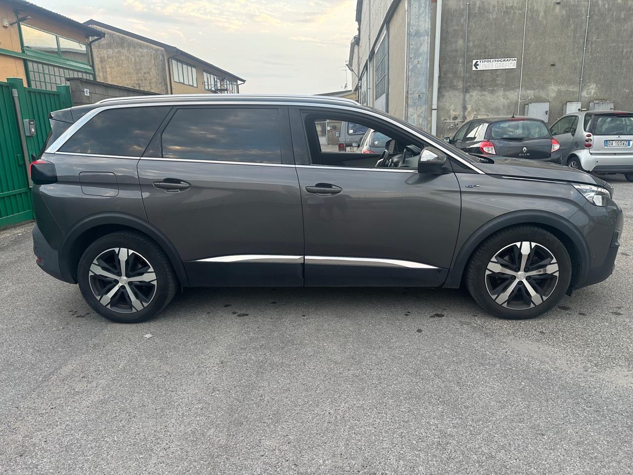 Peugeot 5008 GT LINE 7 POSTI