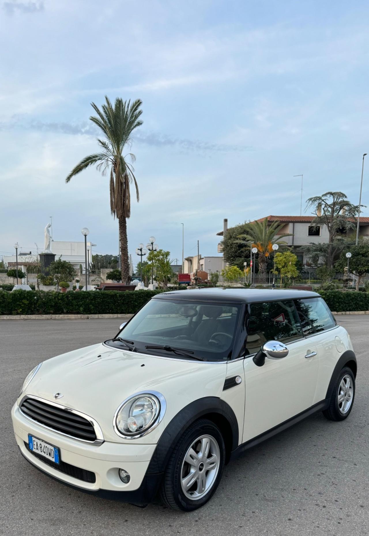 MINI 1.4 BENZINA ONE 2010 ADATTA A NEOPATENTATI