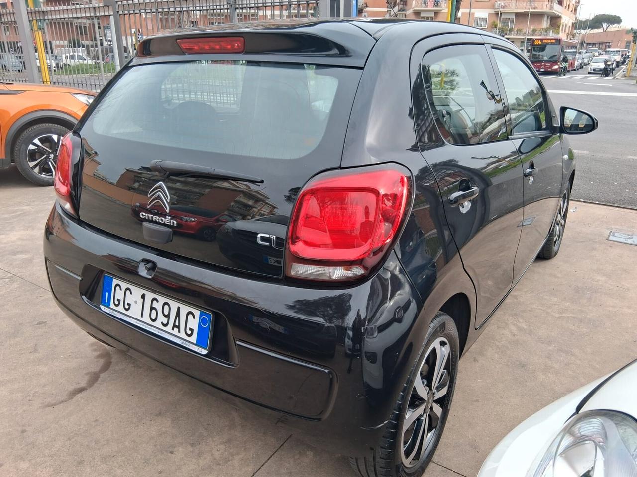 Citroen C1 1.0 VTI 72 S&S SHINE