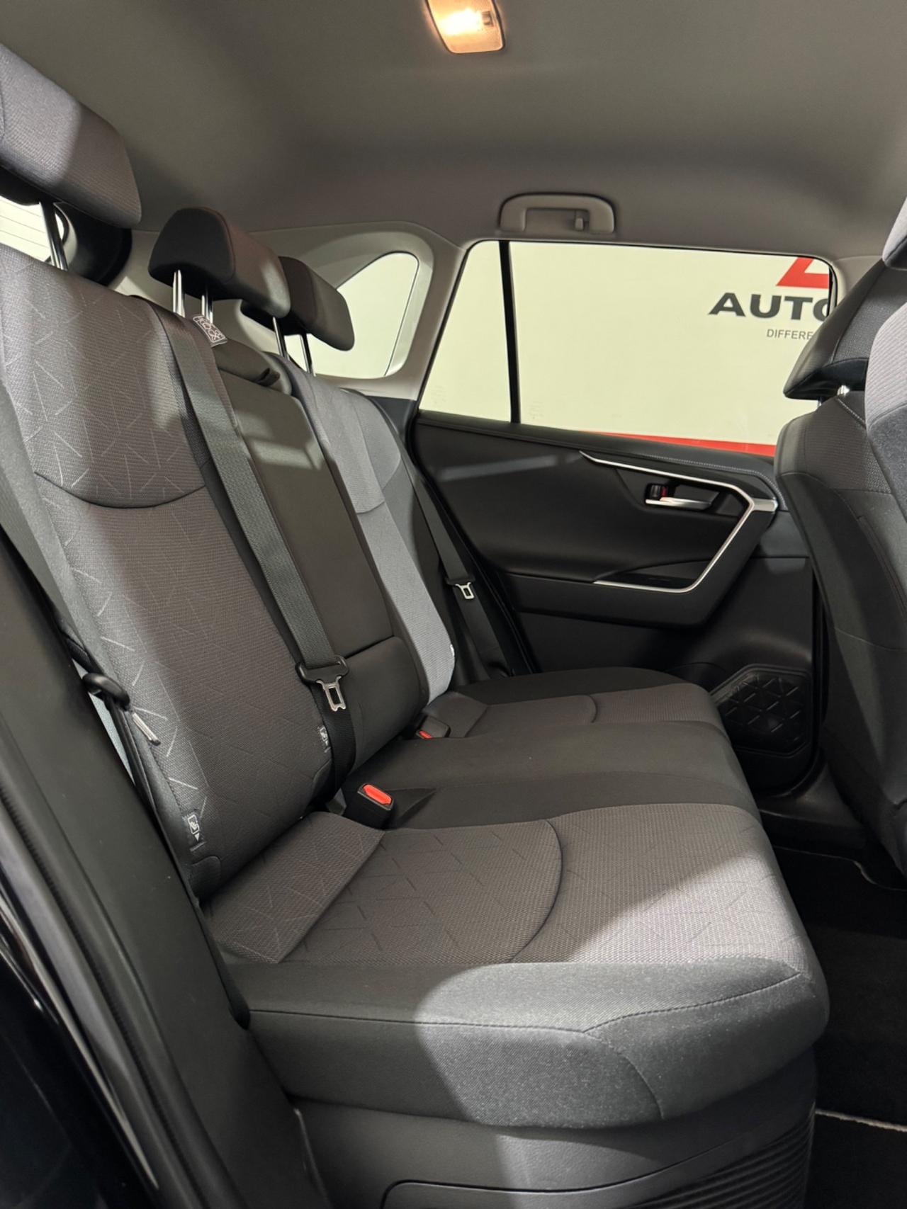 RAV4 2.5 HV (218CV) E-CVT 2WD Active