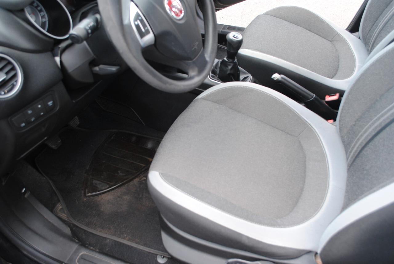 FIAT PUNTO 1.2 69 CV OK NEOPATENTATI